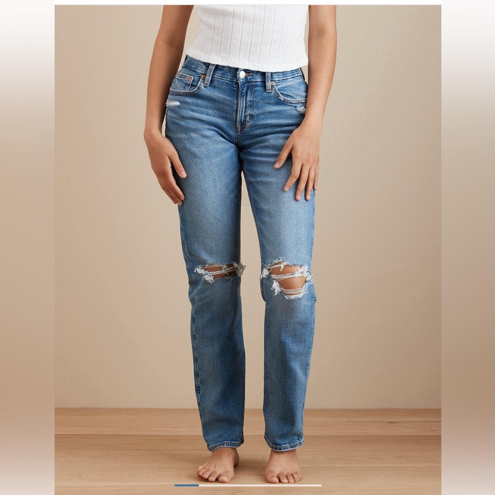 American Eagle AE Curvy Stretch Ripped Straight Jean